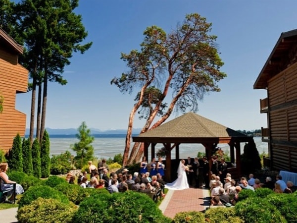 Tigh-Na-Mara Seaside Spa Resort